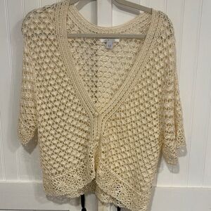 Dress barn: Cream Open-Knit, detailed sweater W/slight shimmer  size 14/16